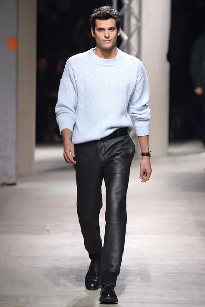 Look 36